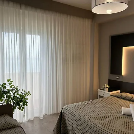 Hotel Grand