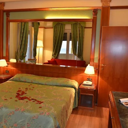 Hotel Grand