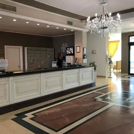 酒店 蒙特西尔瓦诺格兰德酒店